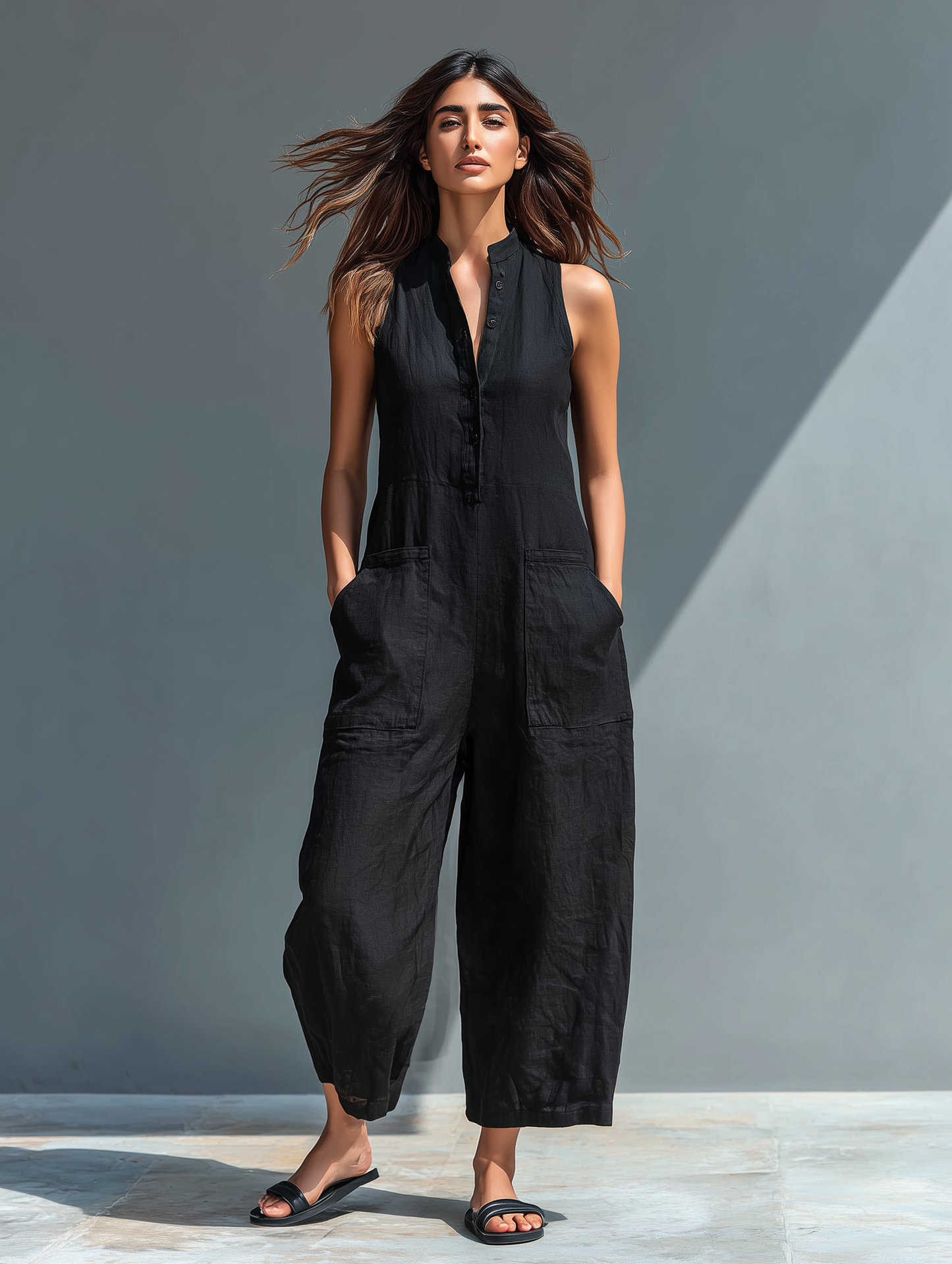 Selma | Minimalistisk Ärmlös Jumpsuit i Linneblandning