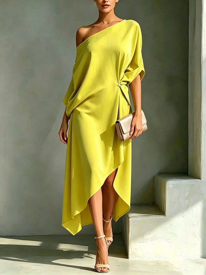Camila – Elegant Asymmetrisk Klänning