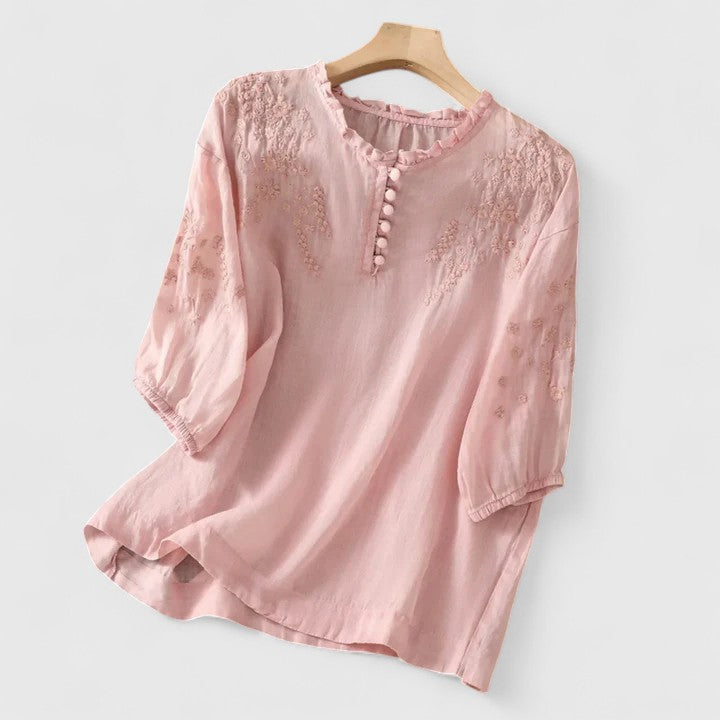 Vasilene | Elegant blus med knäppning framtill