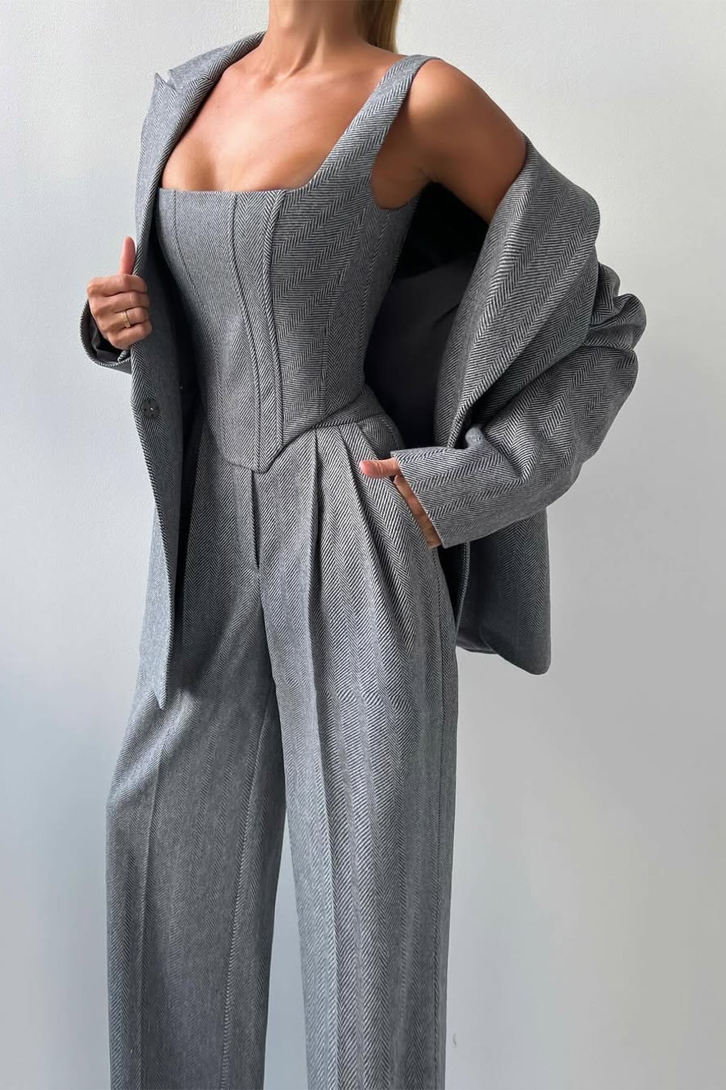 Grace – Tredelat Set med Dubbelknäppt Blazer