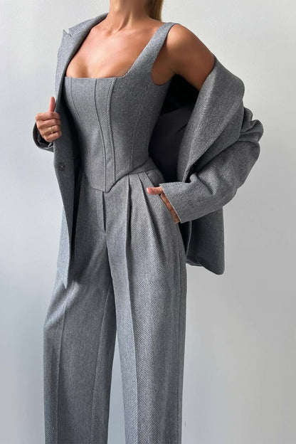 Grace – Tredelat Set med Dubbelknäppt Blazer